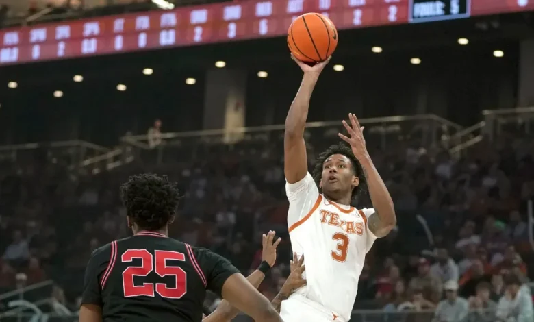 Texas hosts South Carolina in favorable stretch of SEC play