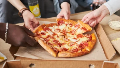 The Myth About Recycling Greasy Pizza Boxes People Need To Stop Believing