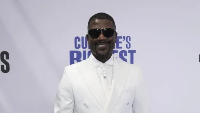 There may be a reason for Ray J's 'bloody' eyes in concert