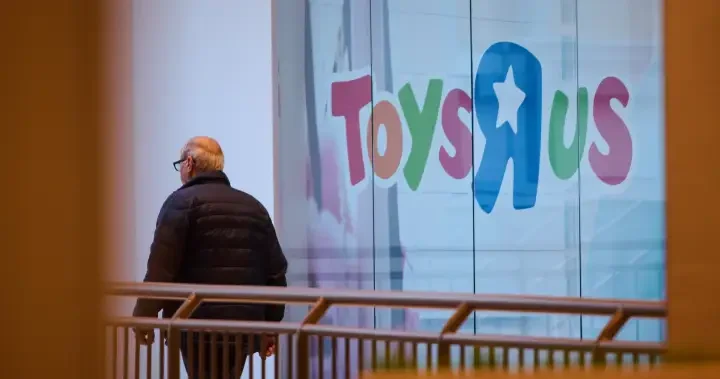 Time is running out to use Toys ‘R’ Us Canada gift cards amid bankruptcy
