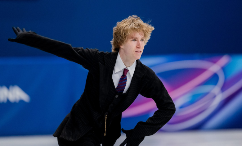 Top 10 for Stephen Gogolev in men’s figure skating short program - Team Canada