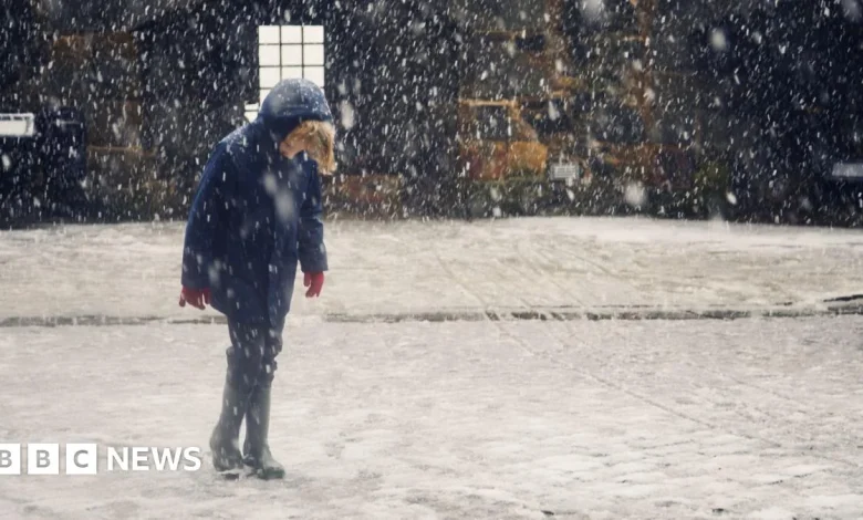 Travel disruption possible as Wales snow and ice warning issued