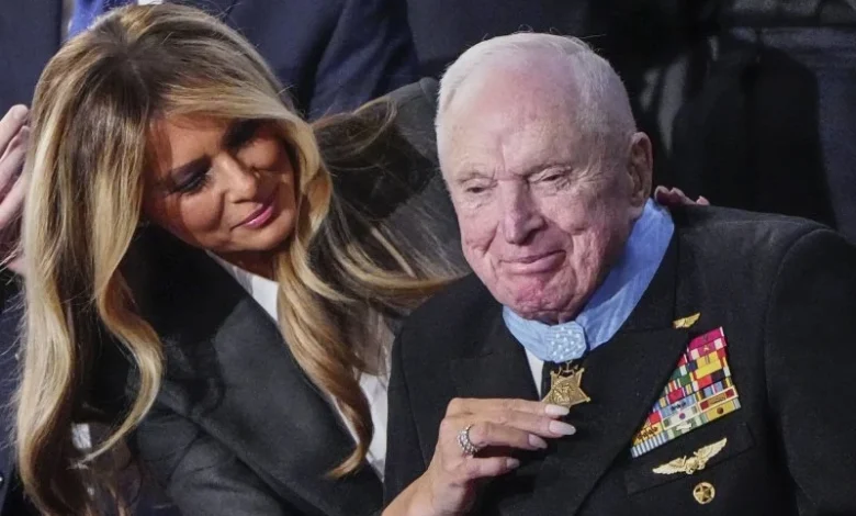 Trump awards 2 Medals of Honor in State of the Union address