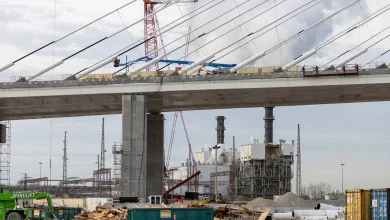 Trump threatens to block Gordie Howe bridge between Detroit and Canada