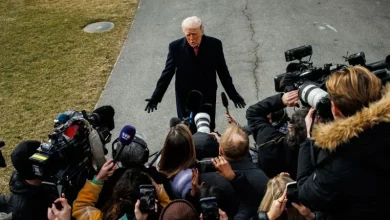 Trump’s approval rating with independents hits a new low ahead of the State of the Union