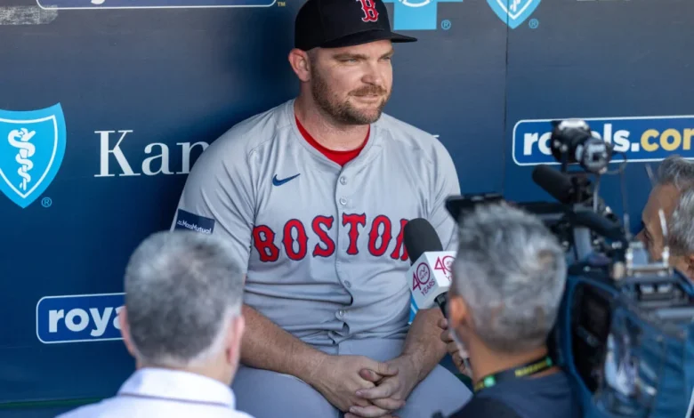 Twins Sign Liam Hendriks To Minor League Deal