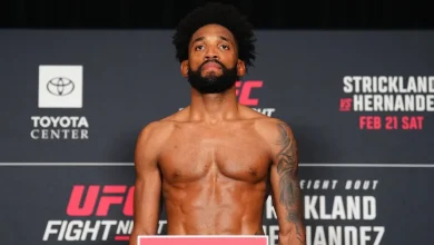 UFC Houston weigh-in results: Phil Rowe has scale scare, avoids third weight miss