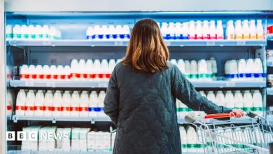 UK inflation rate falls to 3% in year to January