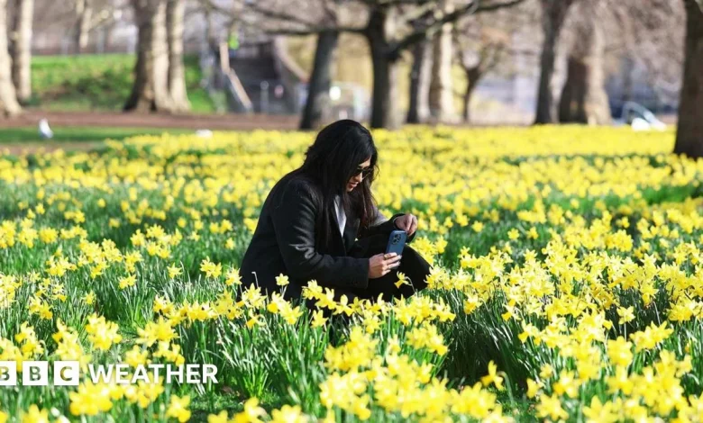 UK records warmest day of the year with temperatures exceeding 18C