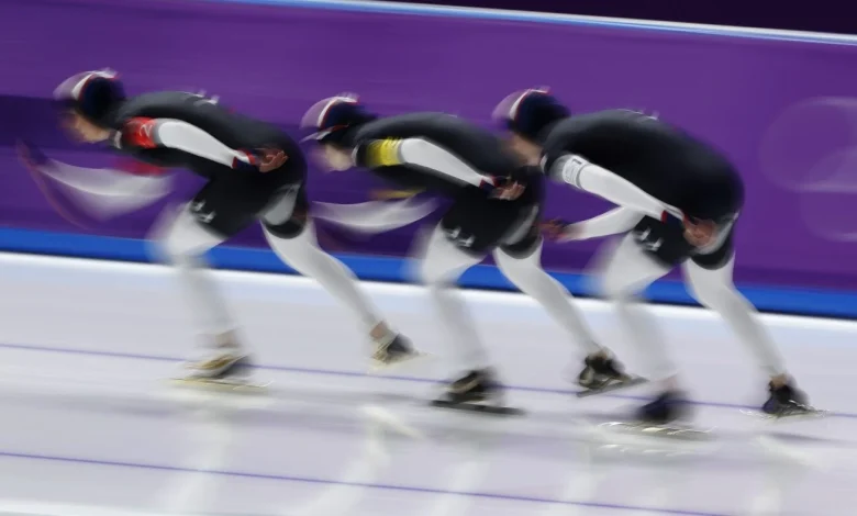 U.S. Olympic speed skaters adapt NASCAR 'bump drafting,' revolutionizing team event : NPR