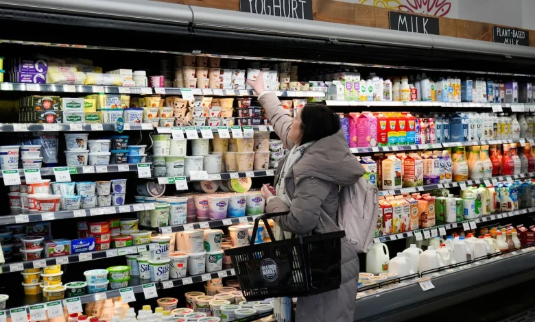 U.S. economy slowed sharply at end of 2025, GDP report shows