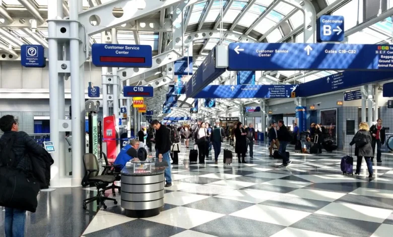 United Will Operate 750 Daily Flights From Chicago—Leaked Slides Show Revenue Falling Nearly 3x Faster Than Elsewhere