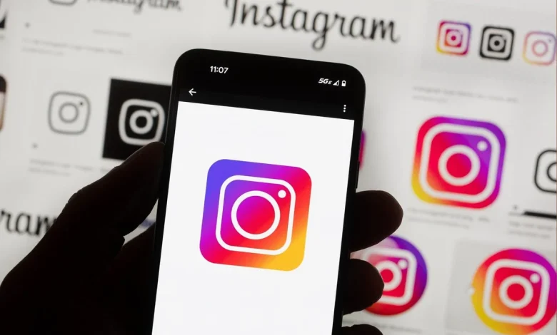 Users report Instagram is down