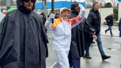 Utahn Amy Garff runs Olympic torch hoping to inspire students ahead of 2034 Winter Olympics