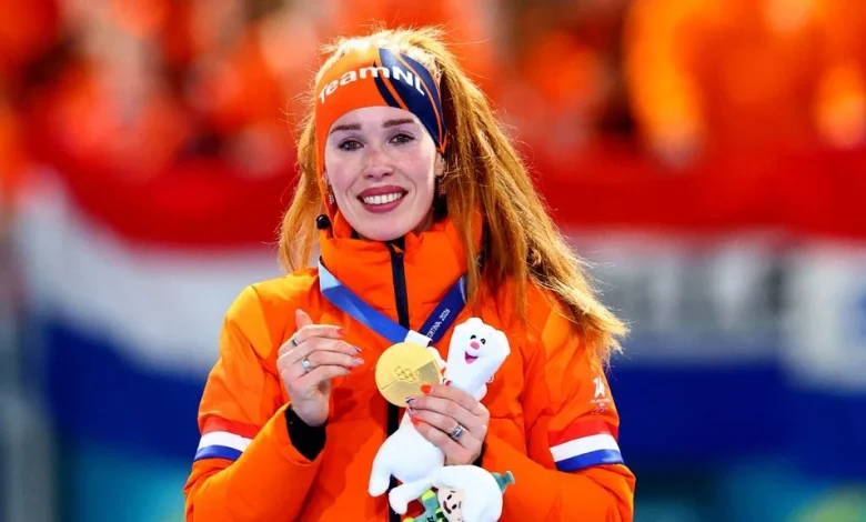 Velzeboer en Schulting ten val en niet naar finale • Straks aflossing mannen