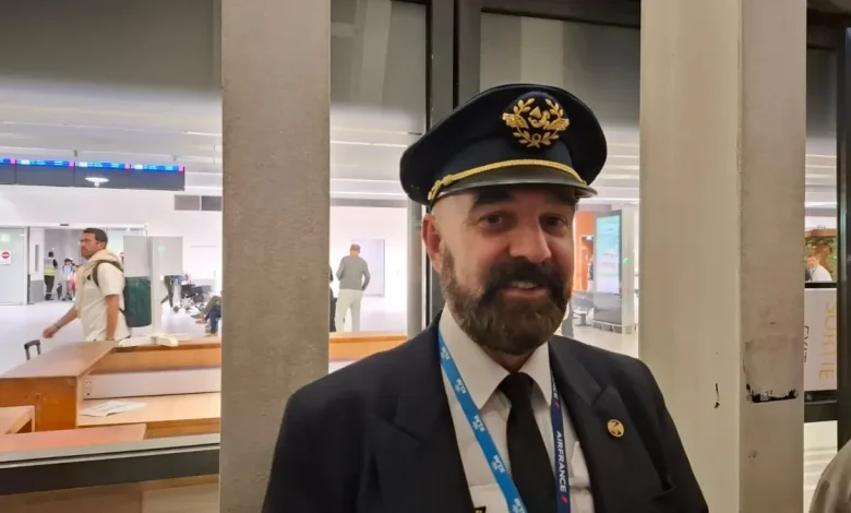 Vol AF895 en difficulté : le pilote raconte la procédure d’urgence après l’incident moteur