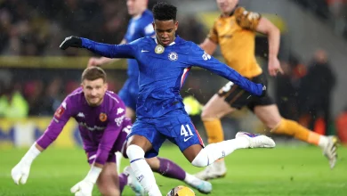 WATCH: Worse than Palmer? Estevao misses another SITTER for Chelsea