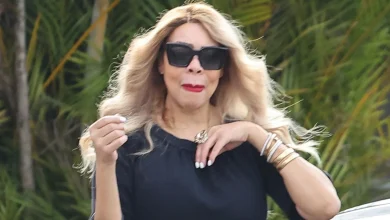 Wendy Williams Looks Inconsolable Attending Dad's Funeral