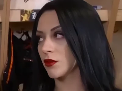 What Stephanie Vaquer said on WWE RAW that made Liv Morgan cry (translated from Spanish to English)