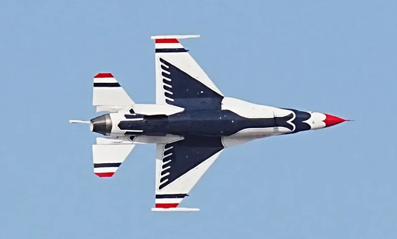 What time is the Thunderbirds' flyover at Daytona 500?
