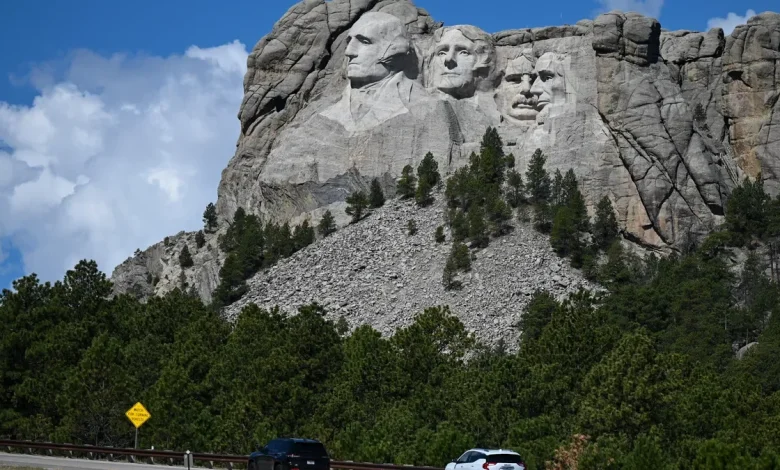 What's open and closed on Presidents Day 2026? Here's what to know.