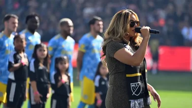 Who is singing the national anthem at Daytona 500? Performers for Sunday's race