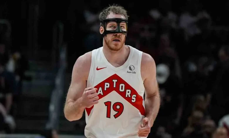 Why Raptors' trade deadline approach is complicated by Jakob Poeltl's status