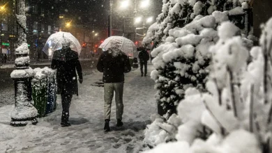 Winter storm live updates: Blizzard warnings blanket Northeast as heavy snow and high winds cause travel chaos