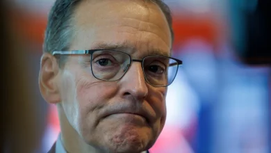 With Syracuse AD John Wildhack retiring, who makes decision on basketball coach Adrian Autry?