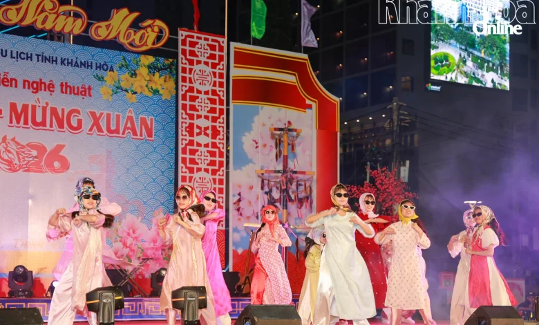 Żywa, wiosenna atmosfera w noworocznym programie artystycznym z okazji Roku Konia.