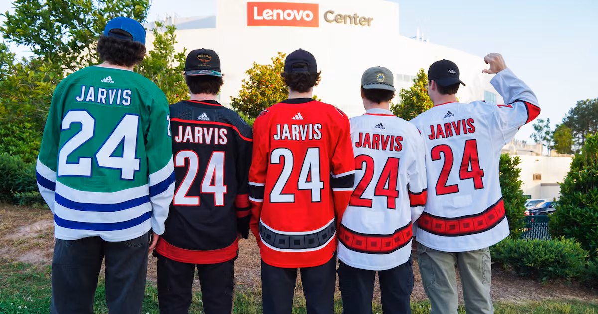 ‘A lot of excitement’: Winnipeggers head to Italy to watch friend Seth Jarvis in Olympics