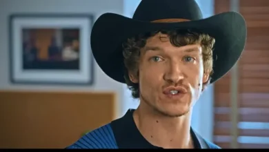 ‘Heated Rivalry’s Connor Storrie & James Austin Johnson Face Off In Accent Duel In ‘SNL’ Promo