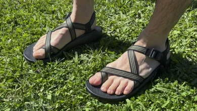 15 best arch support sandals, per podiatrists