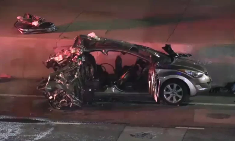 2 killed, 3 injured in Kennedy Expressway crash in downtown Chicago, Illinois State Police says