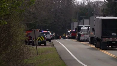 2 students dead and at least 7 other people injured in Tennessee school bus crash