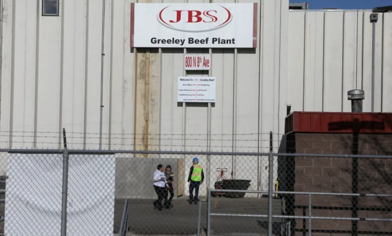 3,800 workers are on strike at a massive U.S. meatpacking plant. They want higher wages and better healthcare