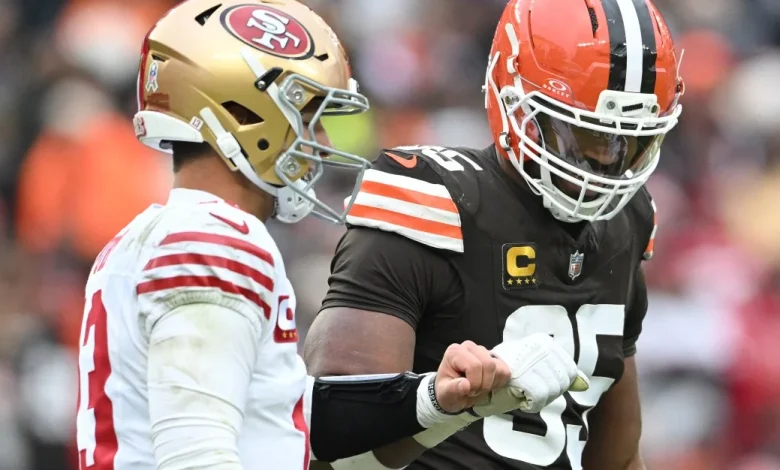 49ers News: The 49ers would be Myles better with Garrett  