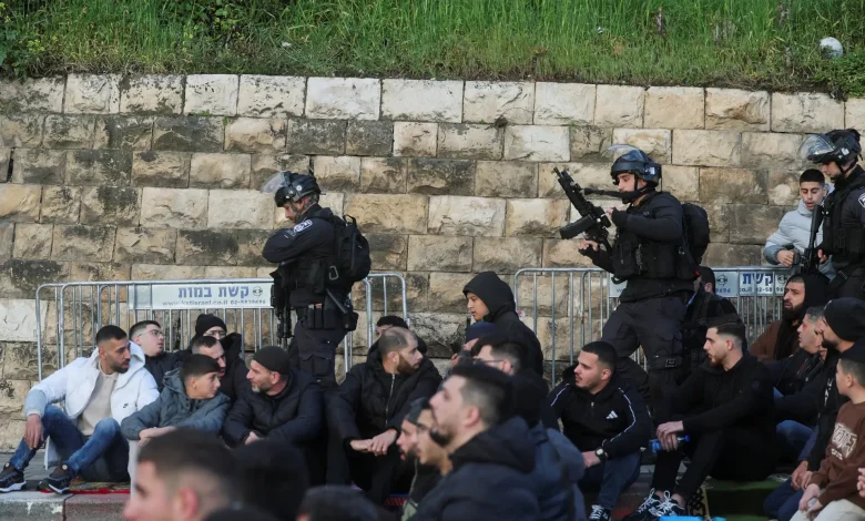 80 مصليا بالمسجد الإبراهيمي والأقصى بلا مصلين لأول مرة منذ 59 عاما