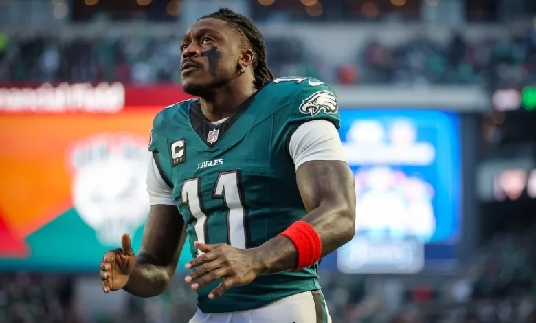 A.J. Brown trade decision coming soon: Eagles or Patriots in 2026?