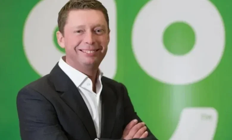 AO, Oxford Nanopore, and Softcat See Declines in FTSE 250 February Performance