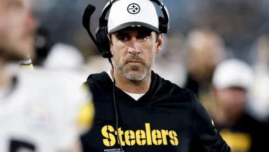 Aaron Rodgers: There have been no "progressive conversations" with the Steelers