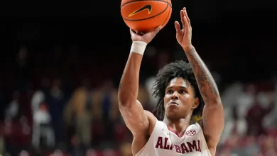 Aden Holloway let drug agents search phone, leading to suspicion of selling