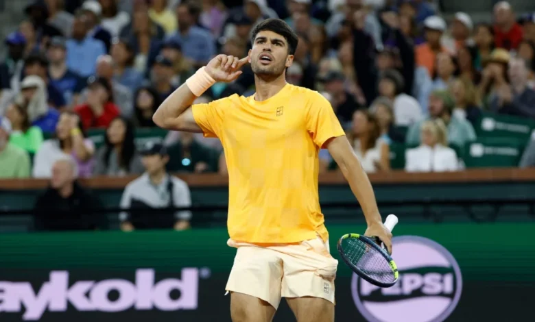 Alcaraz se queda solo ante Ruud con una derecha a 178 kilómetros por hora y alarga su imbatibilidad