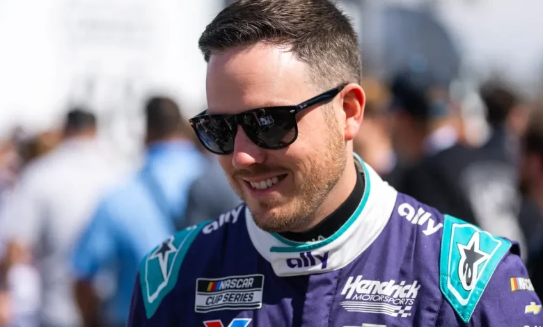 Alex Bowman enters COTA needing a good points day in 2026