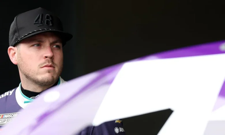 Alex Bowman to miss next three NASCAR Cup Series races as he focuses on vertigo recovery