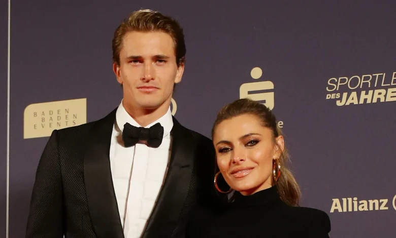 Alexander Zverev’s GF Sophia Thomalla Steals the Show in Violet Dress at Miami Open