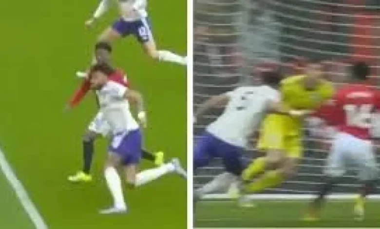 Amad Diallo denied by Martinez as Man Utd and Villa finish goalless