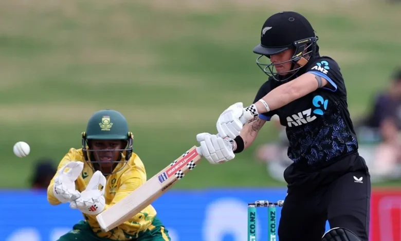 Amelia Kerr and Georgia Plimmer steamroll South Africa