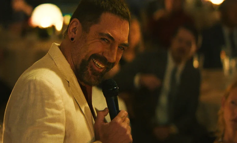 Amy Adams and Javier Bardem Star in Remake