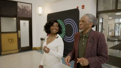 André De Shields, LaChanze receive archival walk-through at Schomburg Center